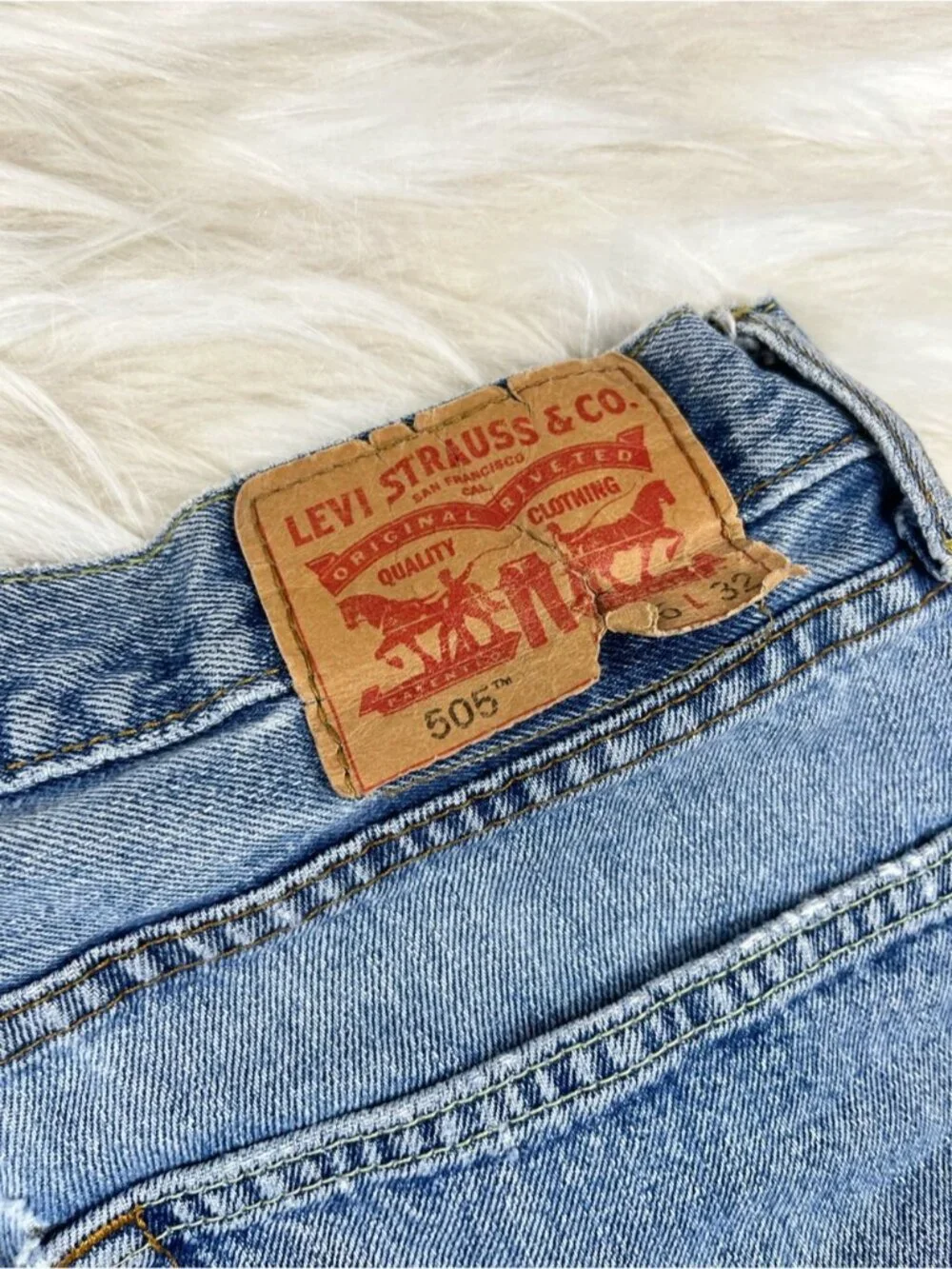 Levis 505 Jeans Men's 34x30 Mid Rise Regular Fit Light Wash